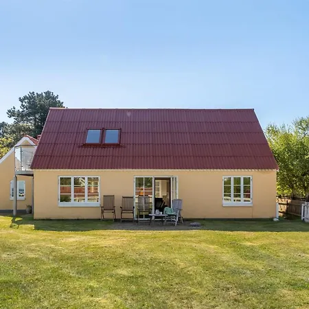 Holiday home Tara - 300m From The Sea In Ne Jutland By Interhome Laeso